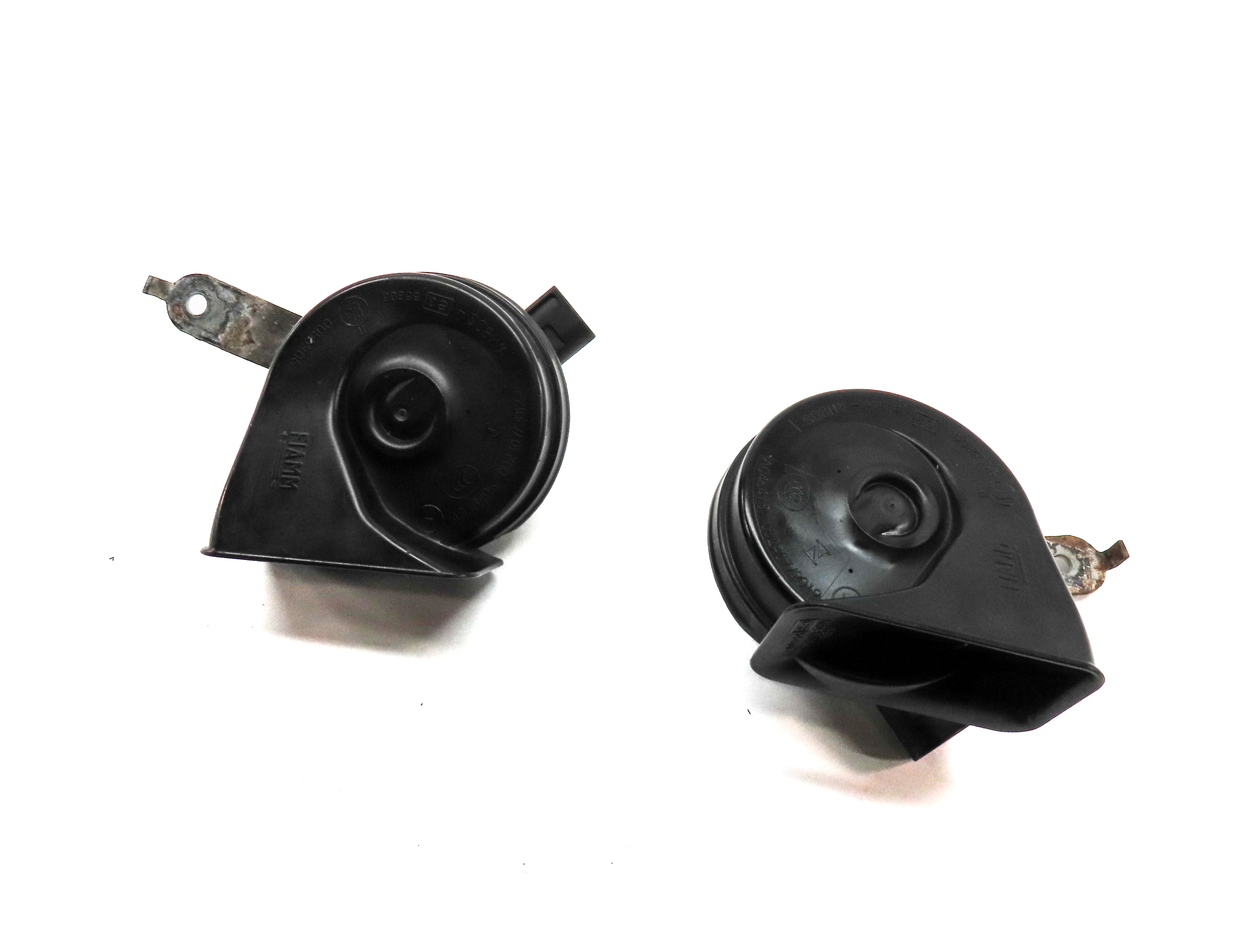 2011-2018 BMW X3 X4 (F25 F26) HIGH & LOW TONE SAFETY HORN SET-2 — exact item pictured